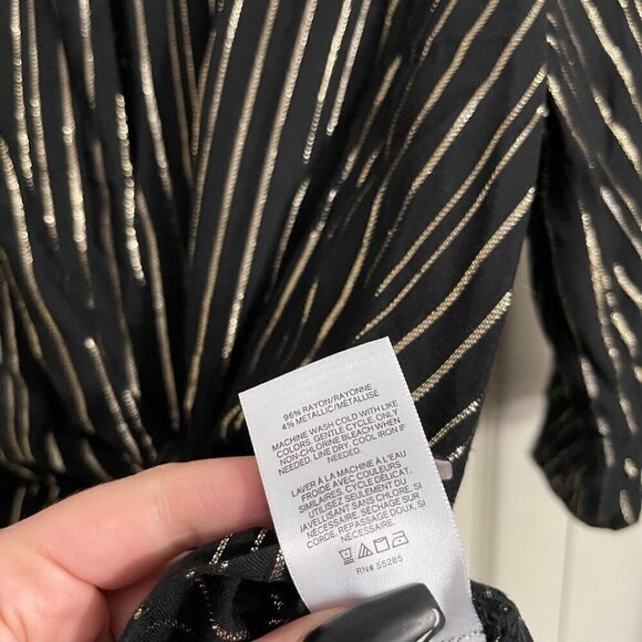 Express Womens Black Gold Metallic Stripe Tie Front Keyhole Blouse Size Small - Picture 8 of 9